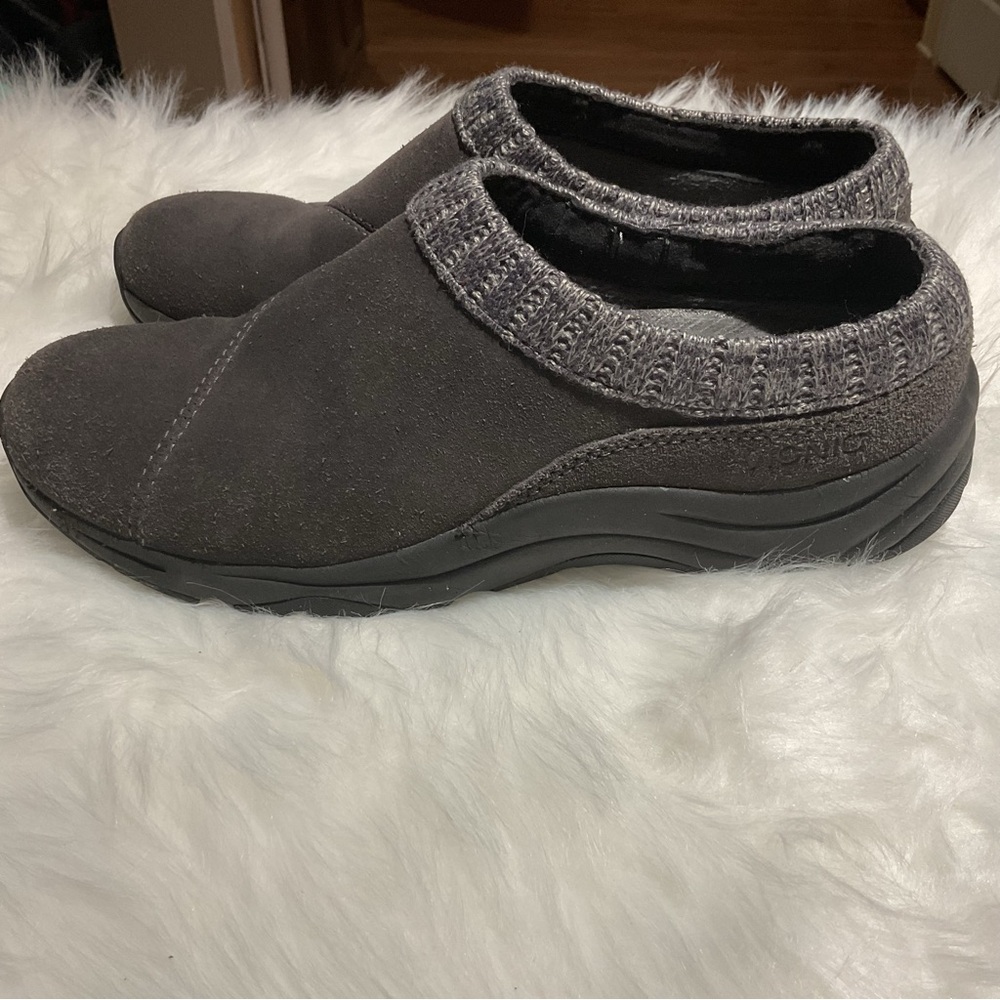 Vionic Gray Clogs Size 8 - Picture 2 of 8